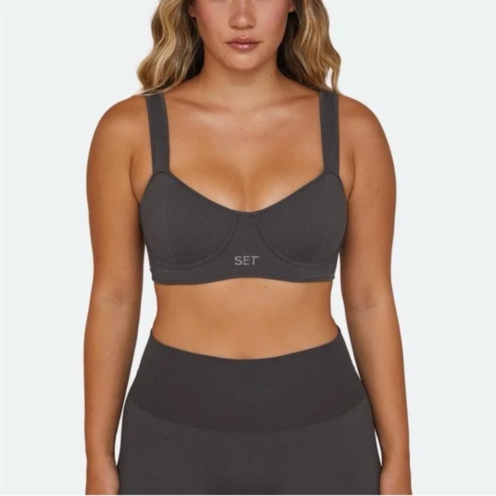 SET ACTIVE Sculptflex Coutour Bra and Leggings Set Concrete Jungle Size S